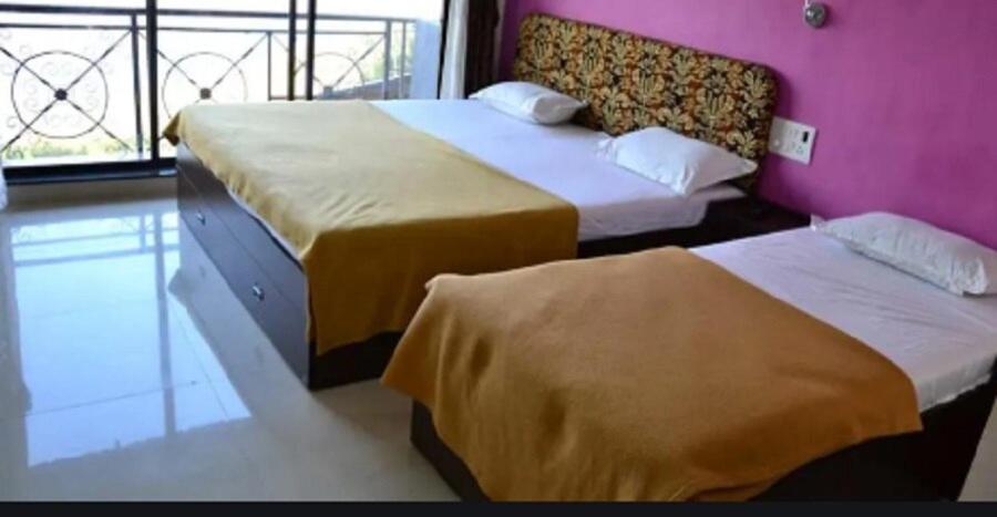 Hotel Manasi Inn 사타라 외부 사진