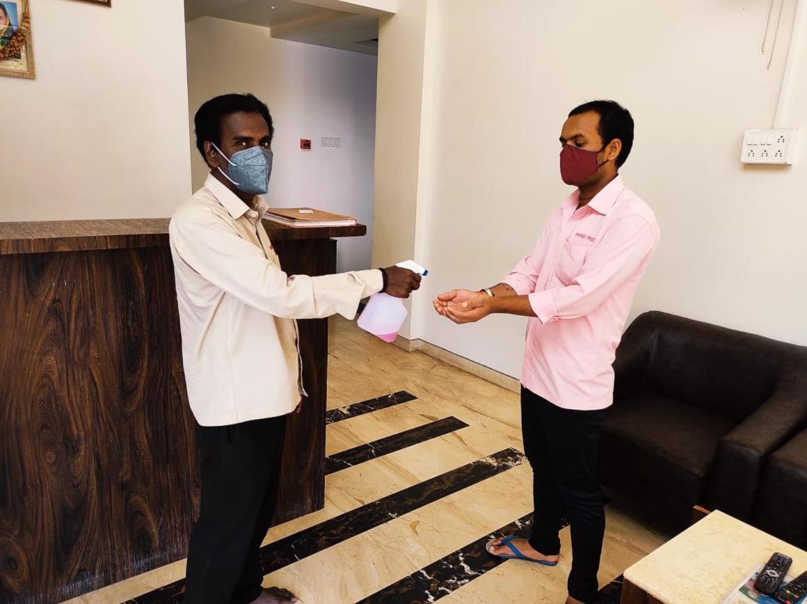 Hotel Manasi Inn 사타라 외부 사진